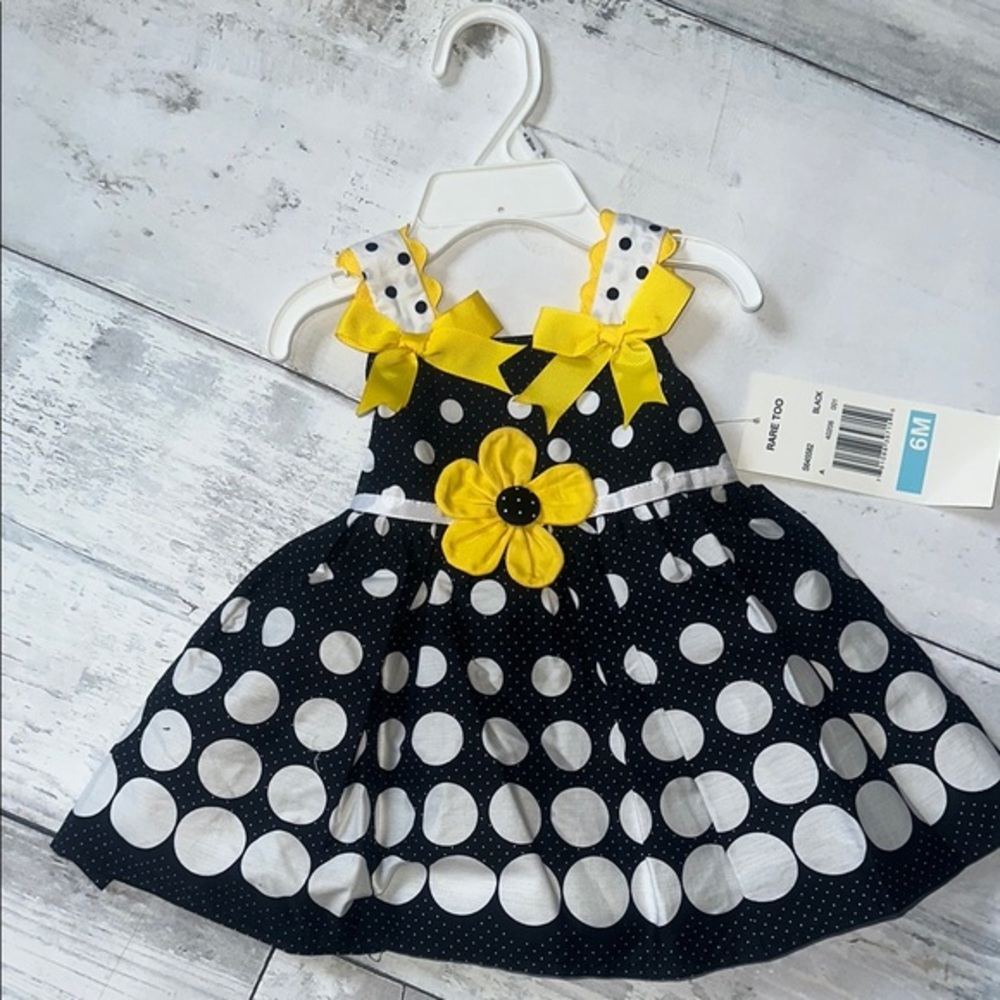New with tags baby girl 6month Polka dot Dress navy and white